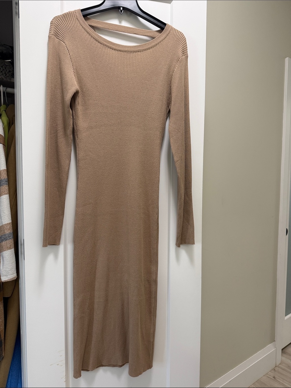 Dreamers Neutral Ribbed Long Sleeve Knit Dress. Size M/L. Open Back